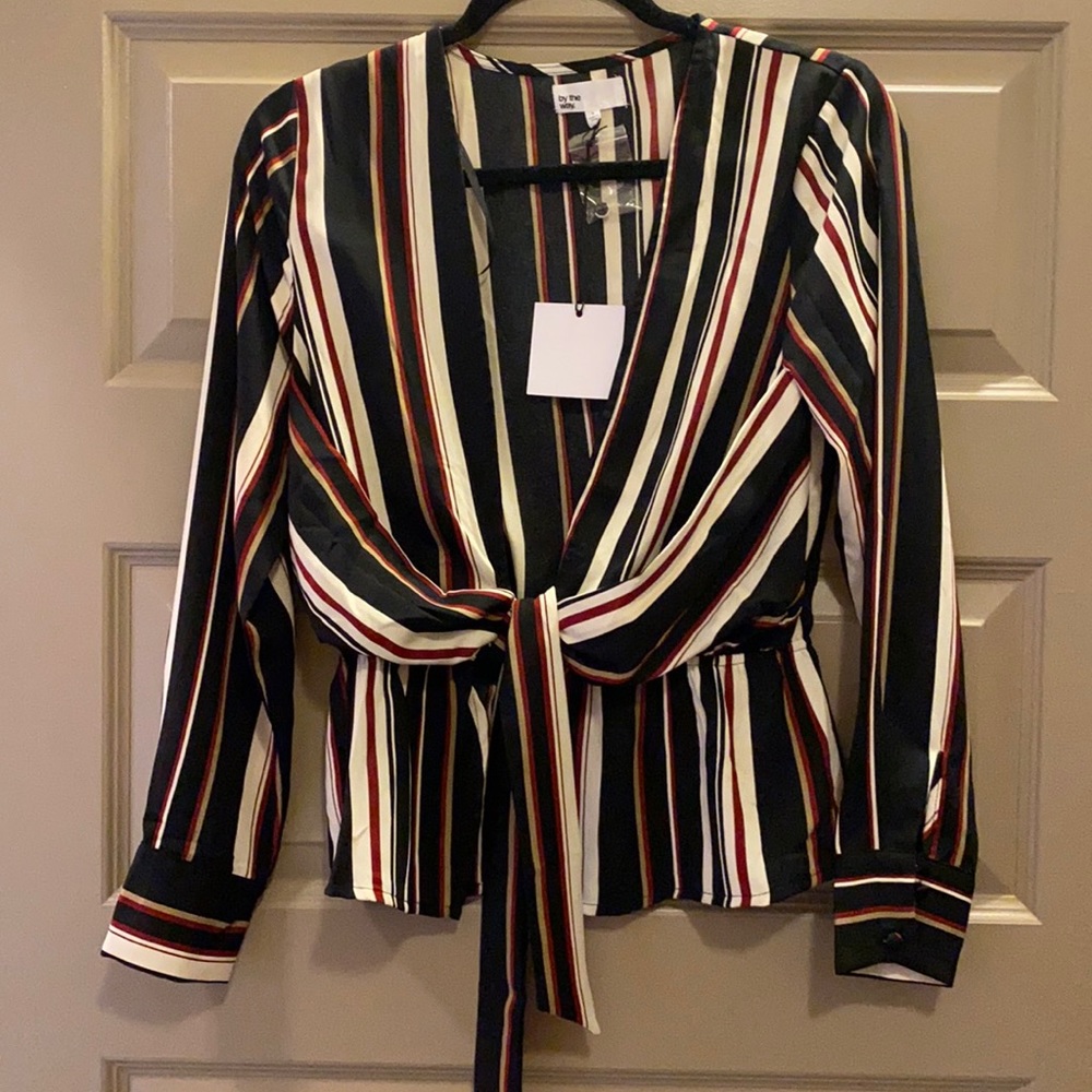 By The Way Black and Red Tie Long Sleeve